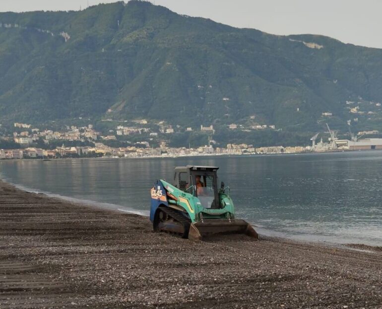 Castellammare, parte l’operazione Arenile Pulito