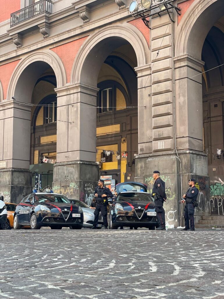 carabinieri napoli